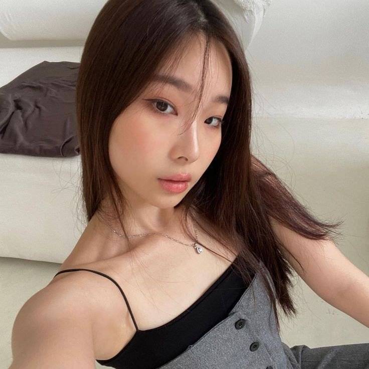 a beautiful picture of a girl