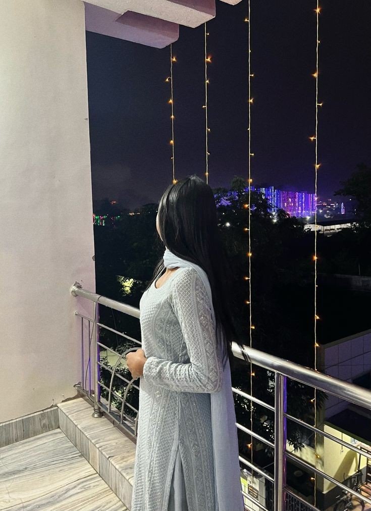 aesthetic dp dark girl