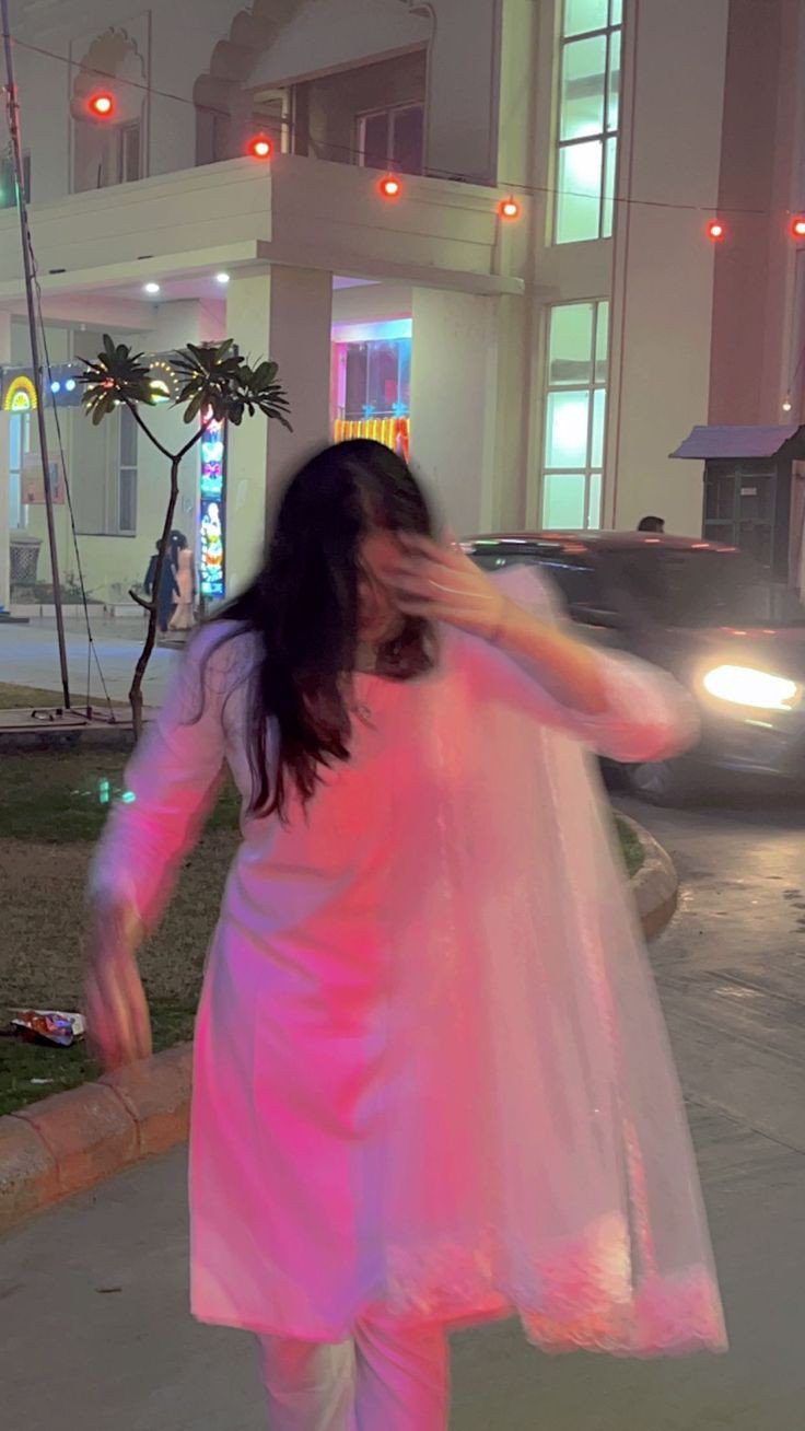 aesthetic dp for instagram girl attitude simple