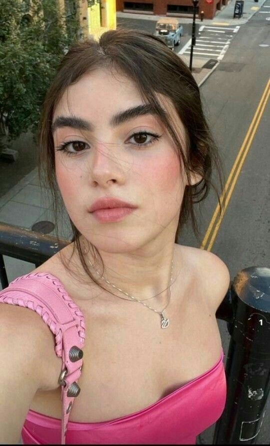 attitude girl photo dp instagram in english