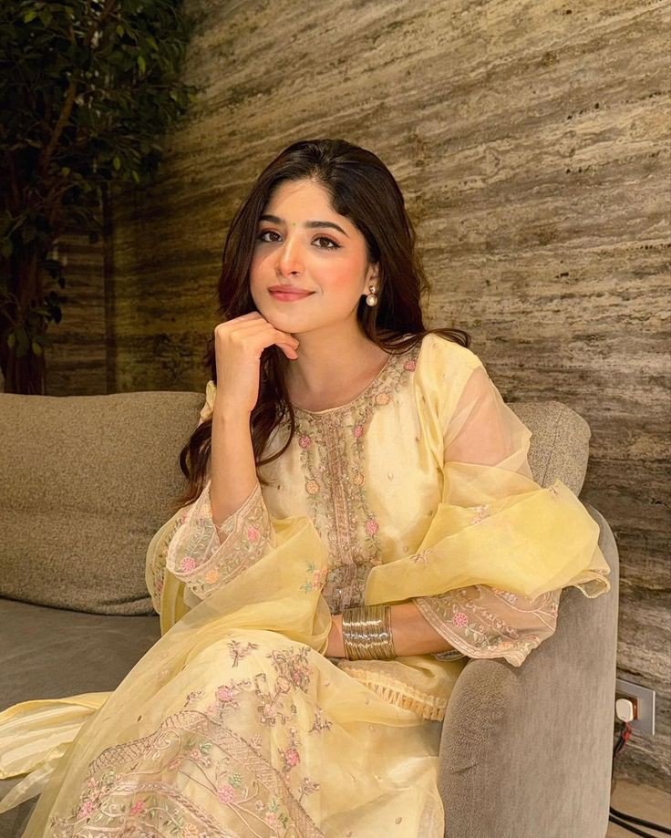 beautiful tamil girl photo dp