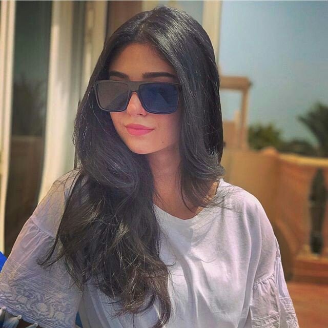 cute simple girl pic instagram