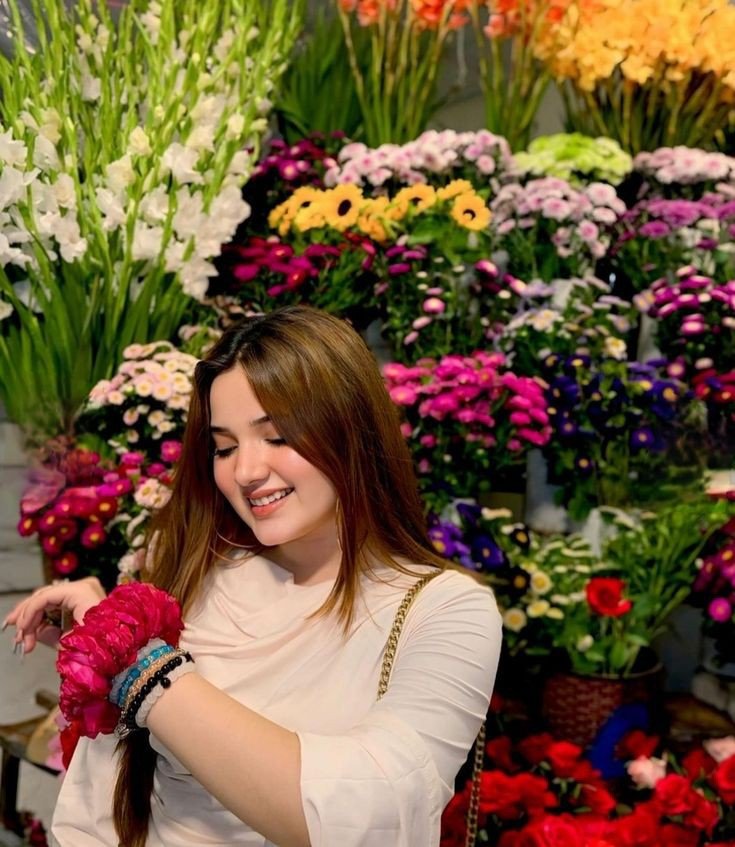 girl photo dp instagram hidden face black simple