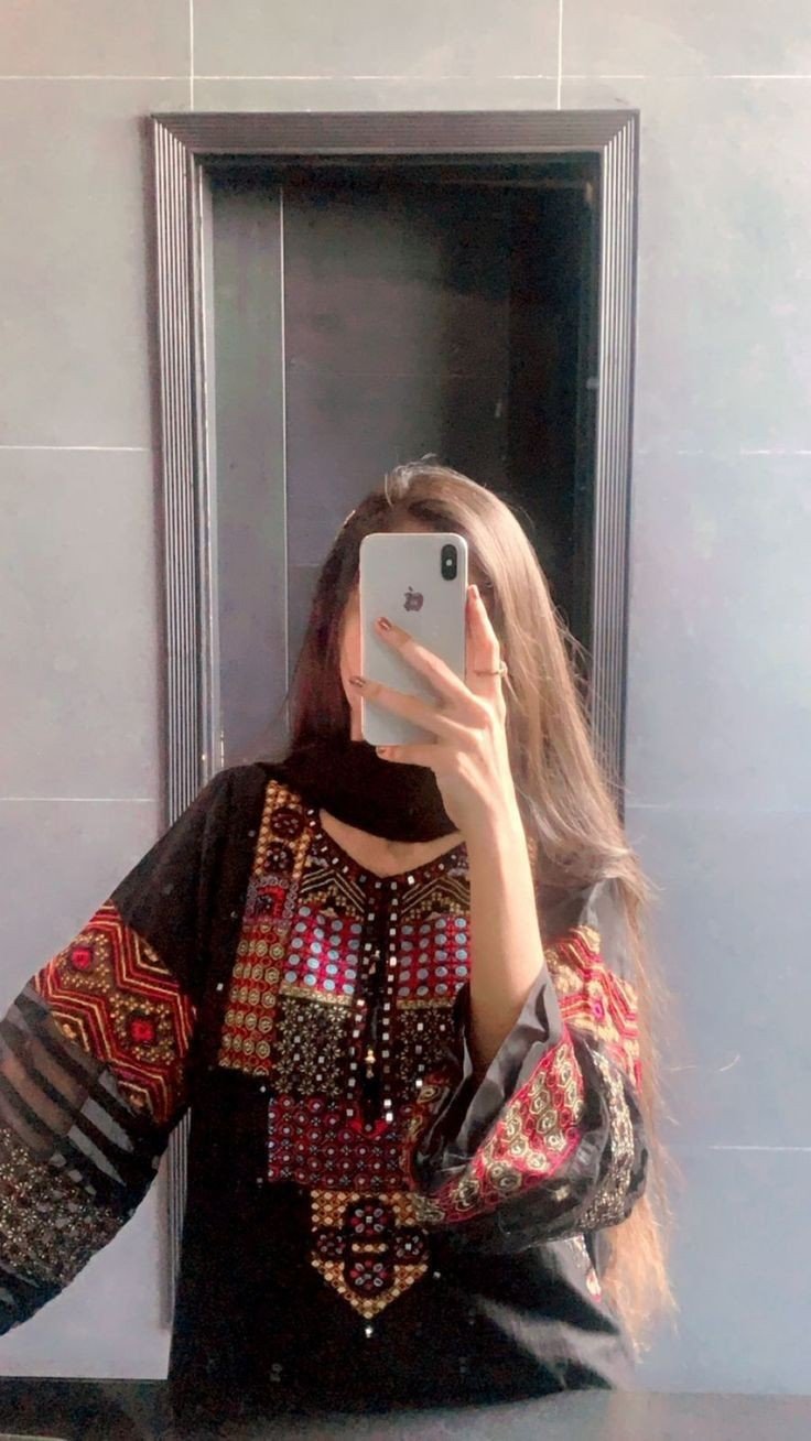 hidden face girl photo for instagram dp