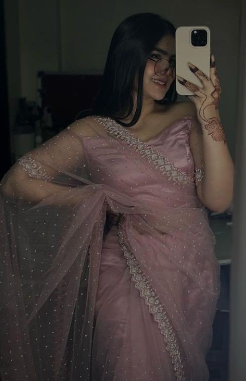 hot dp girl pic saree for instagram