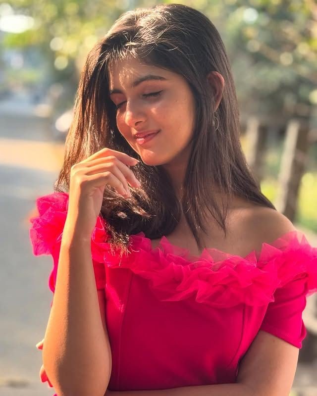 instagram girls dp black stylish simple