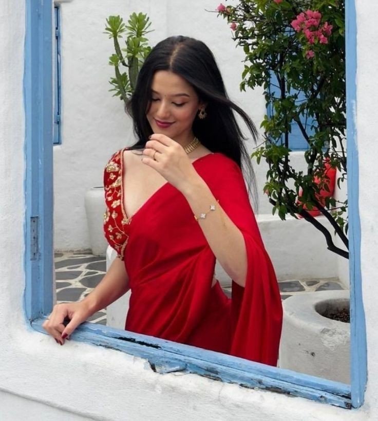 saree girl dp pic download