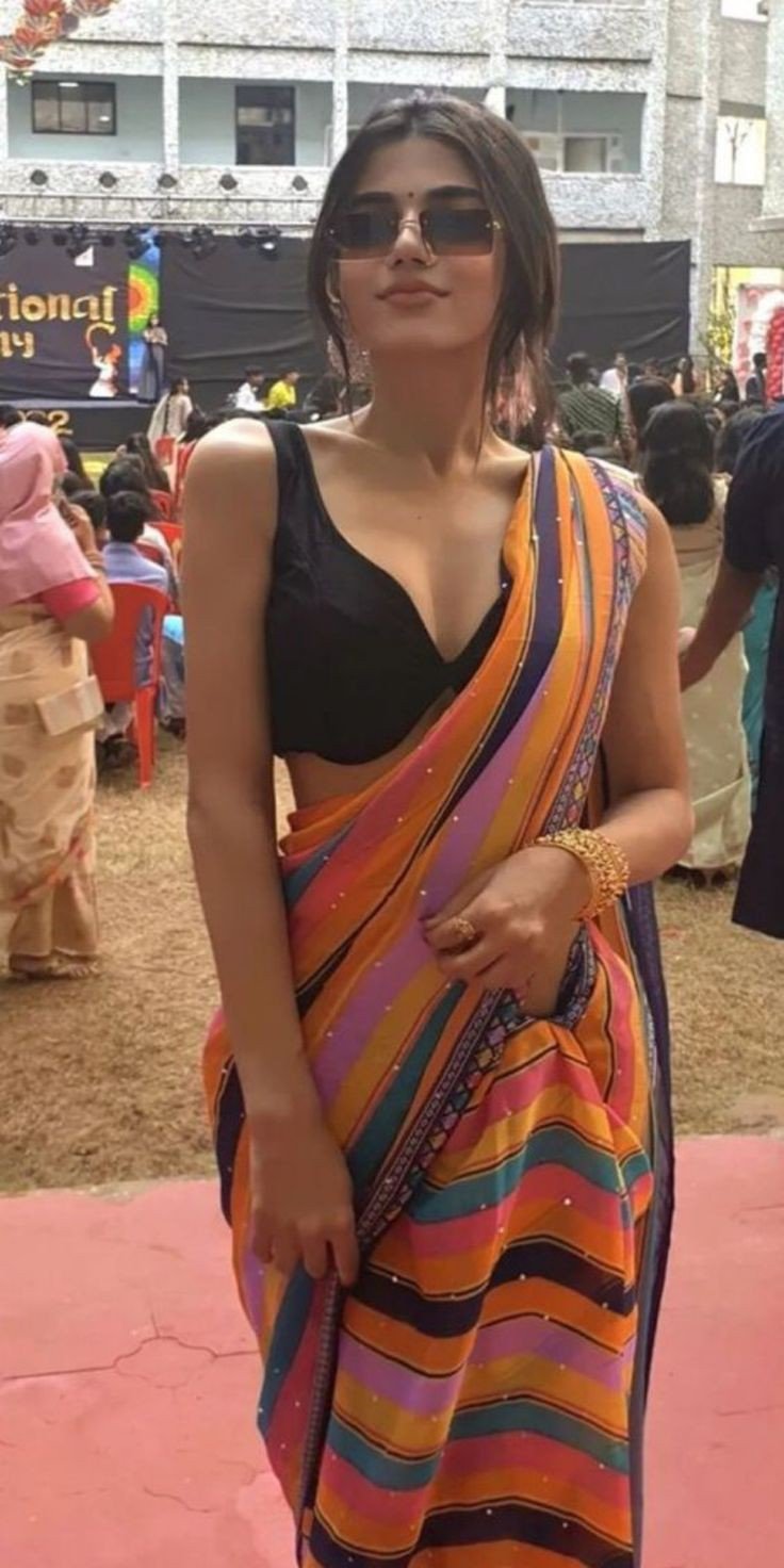 saree insta dp