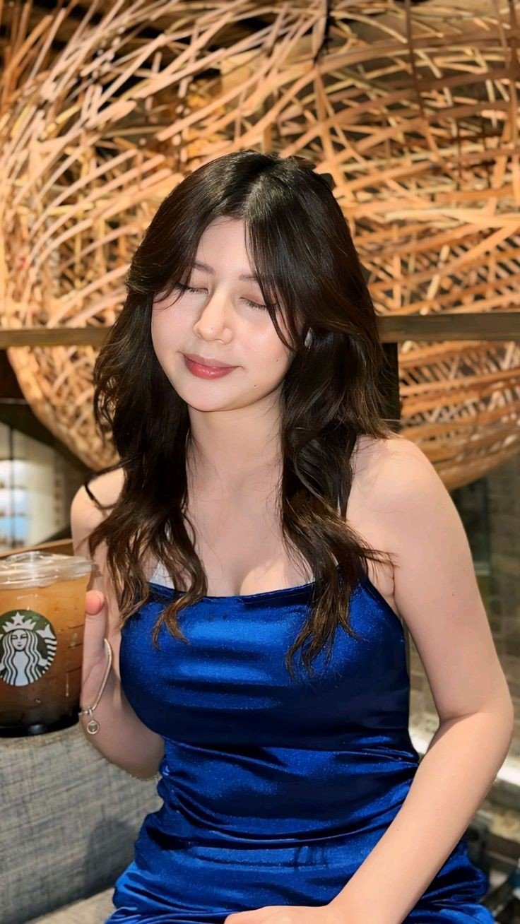 simple and cute girl pic