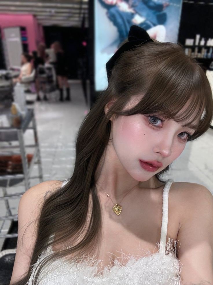 simple cute girl pic baby