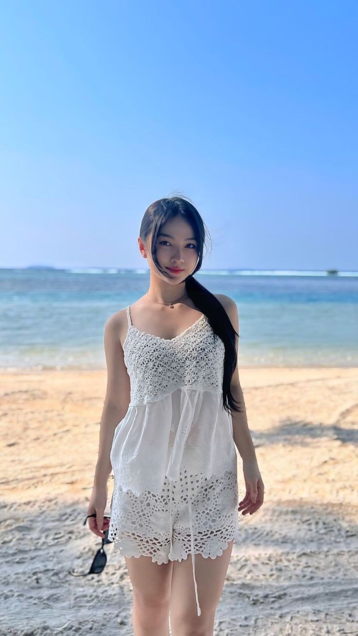 simple cute girl pic cartoon for dp