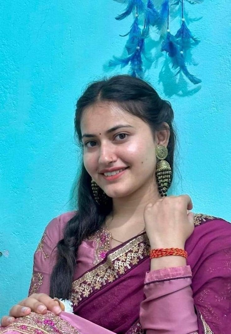 single girl dp instagram attitude stylish