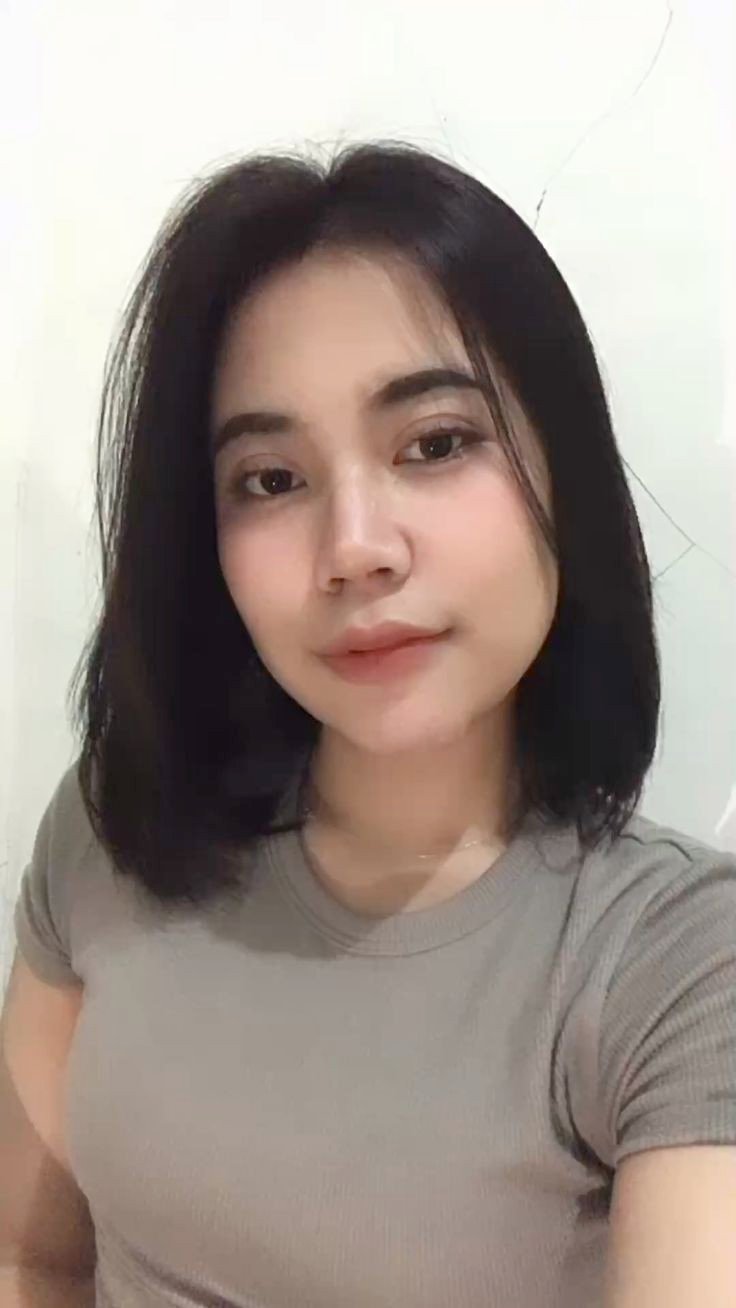 stylish beautiful cute simple girl pic