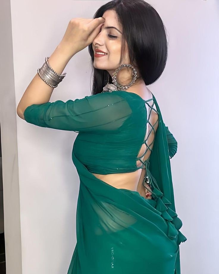 stylish dpz attractive instagram hidden face dp for girls