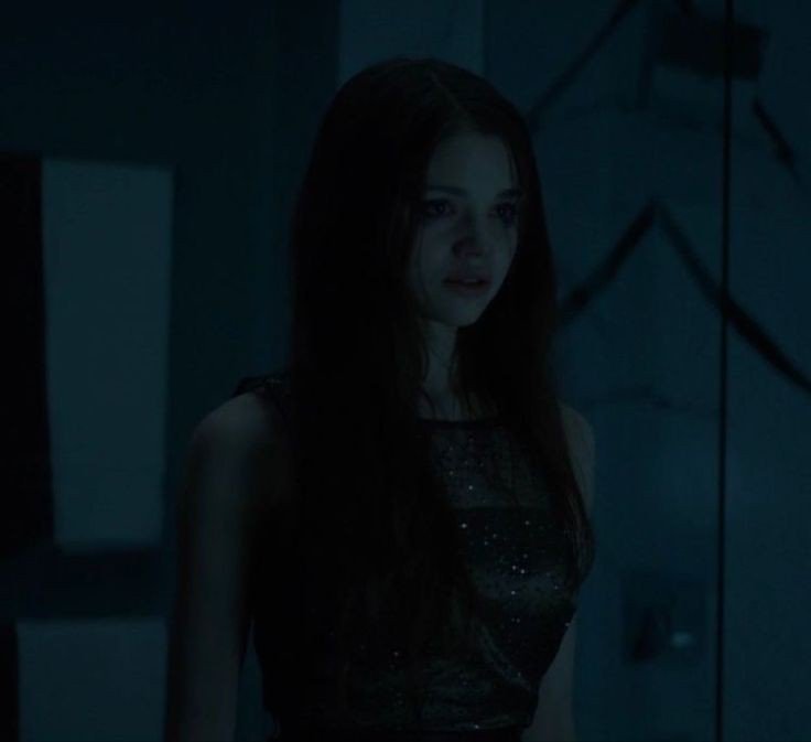 very very sad dp girl for whatsapp