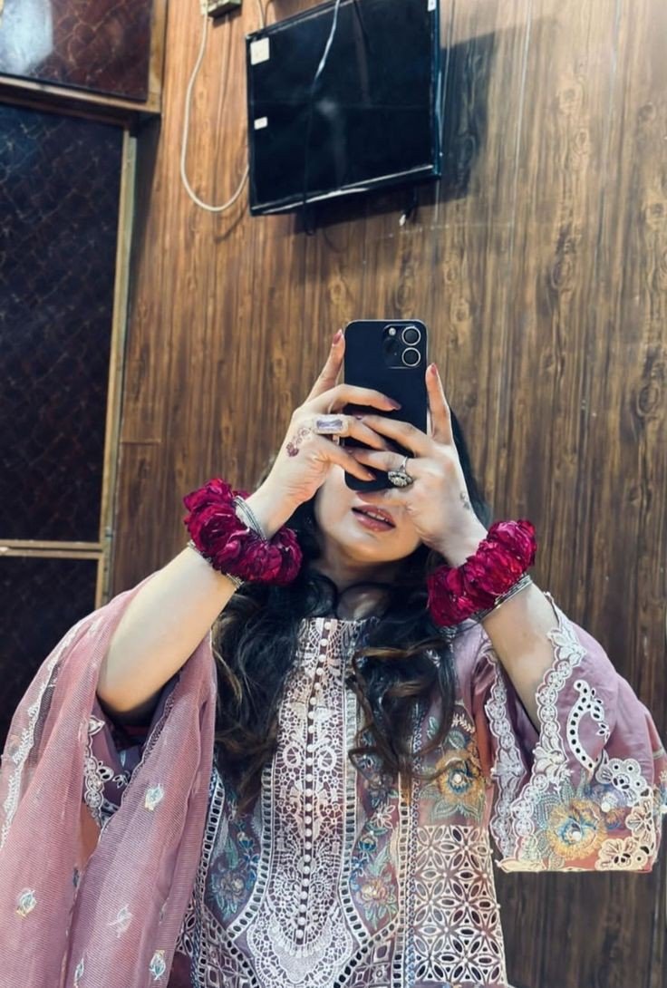 wallpaper attitude girl dp for instagram