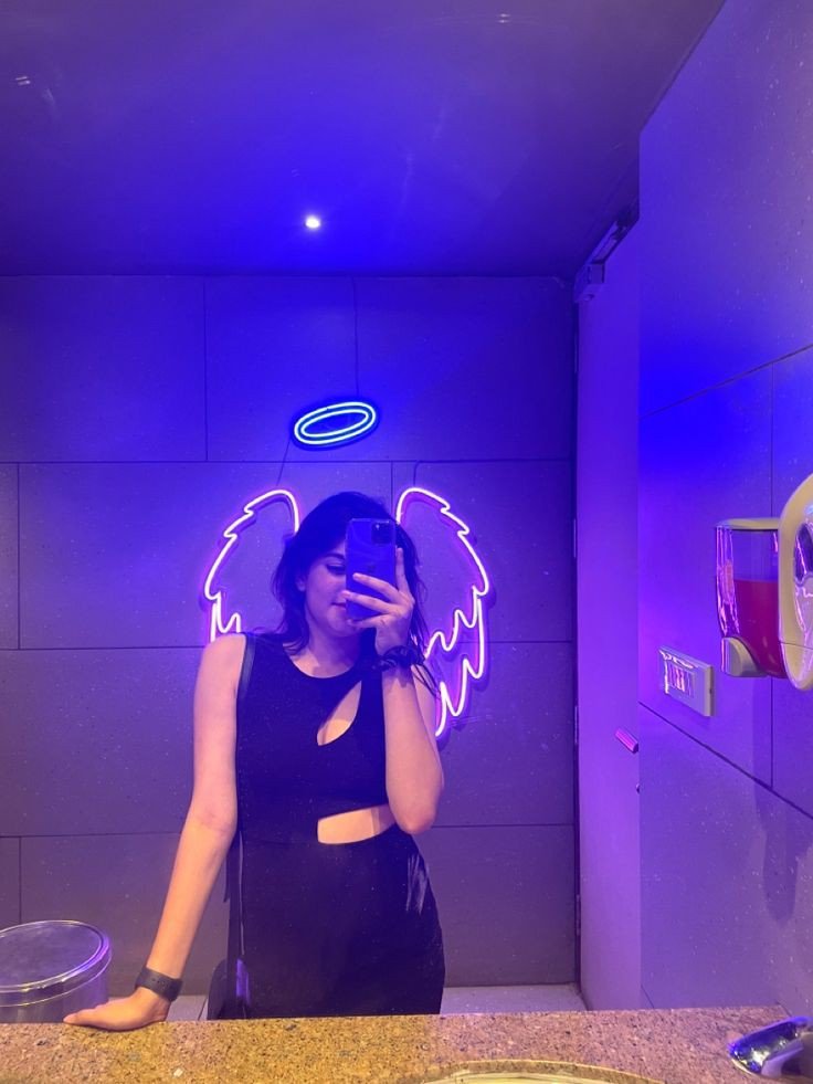 whatsapp attractive instagram hidden face dp for girls