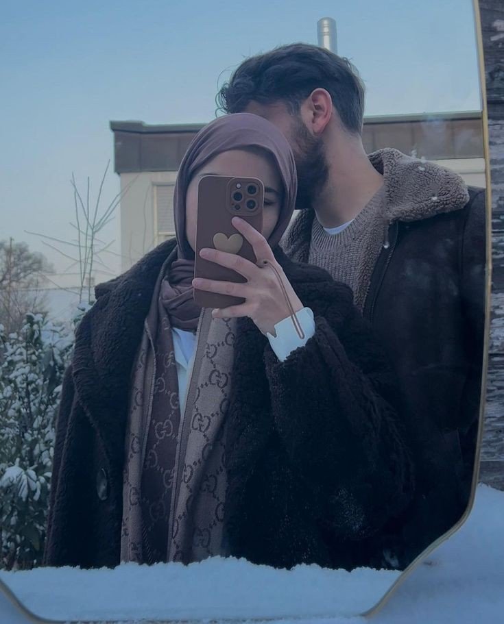 stylish islamic couple dp